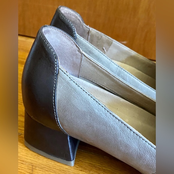 Dansko Preston Loafers in Stone Nubuck Size 40 - Picture 3 of 7